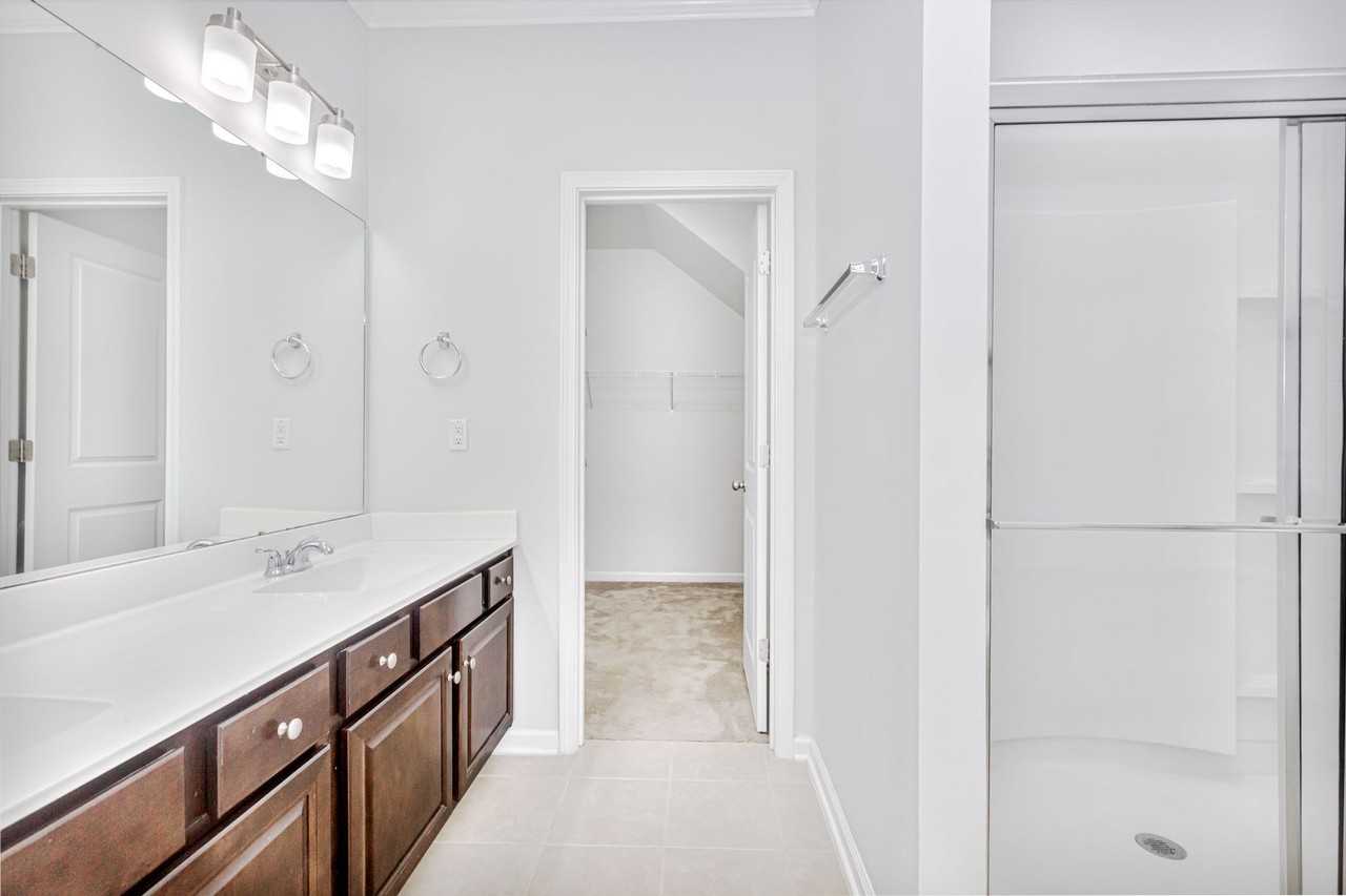 301 Castle Dr #301 - Photo 6 of 34