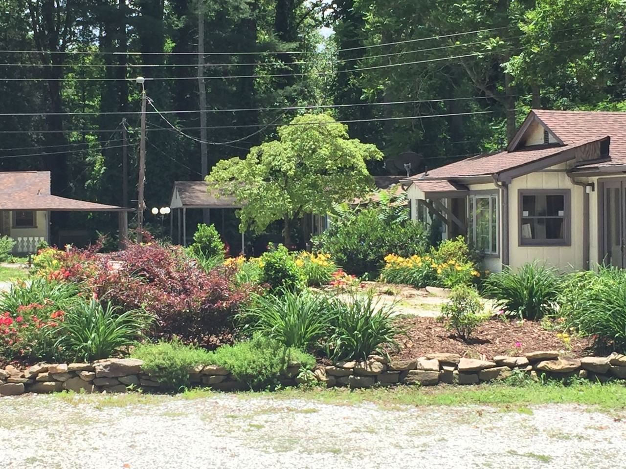 77 Snapdragon Ln - Photo 3 of 11