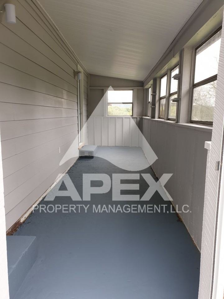 327 Volena Pl - Photo 2 of 14