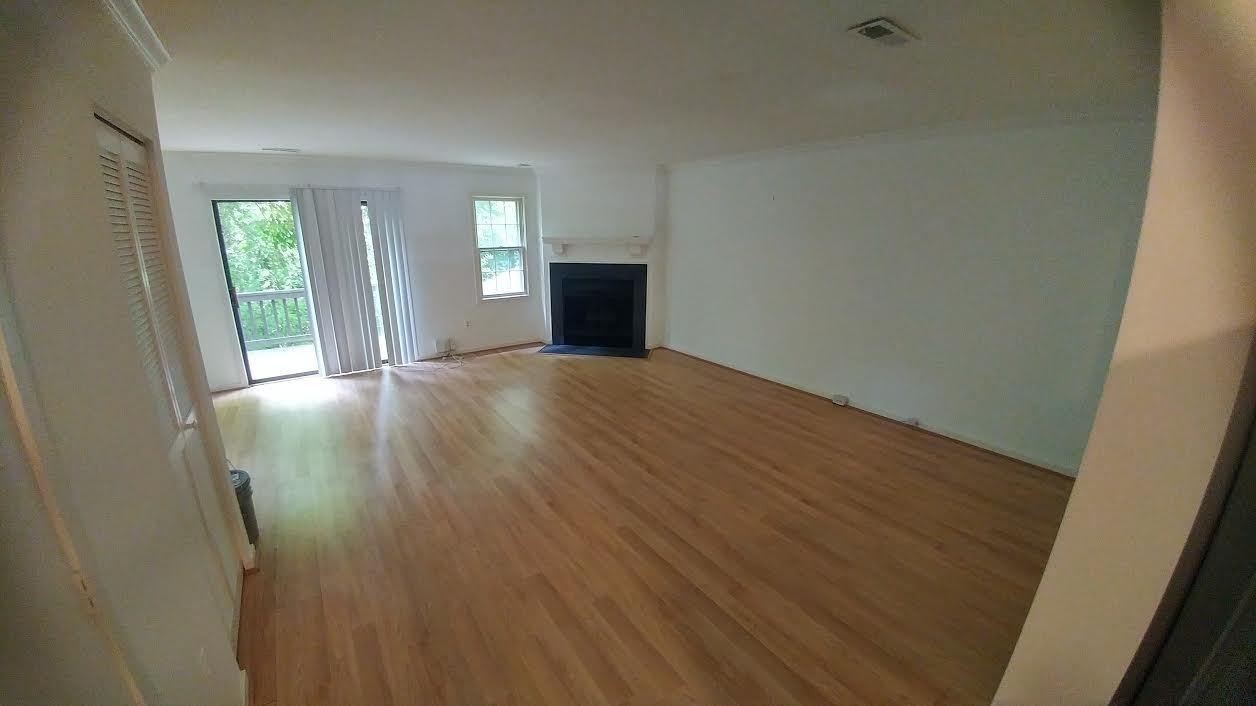 5563 Forest Hill Ave - Photo 5 of 11
