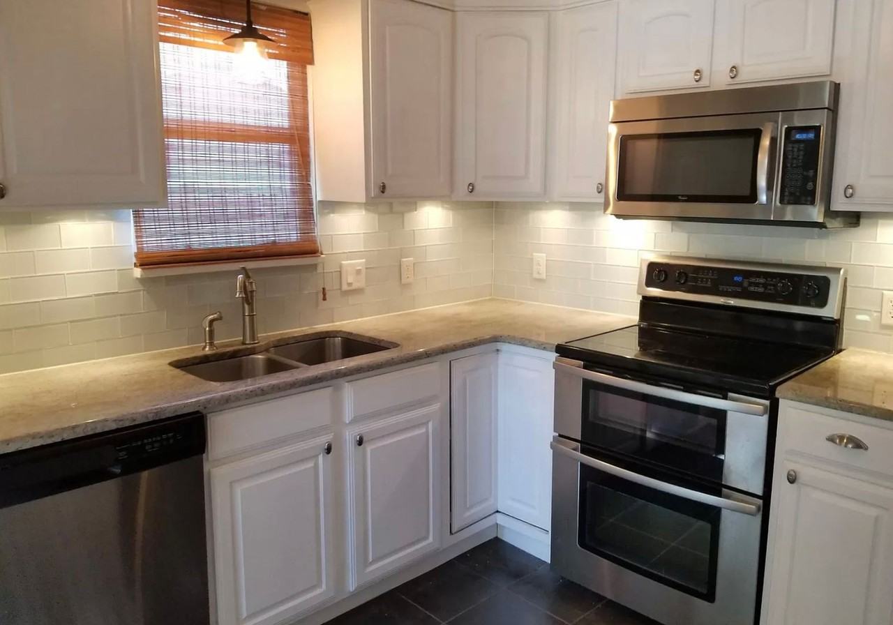 3004 N Robinson Ave - Photo 7 of 21