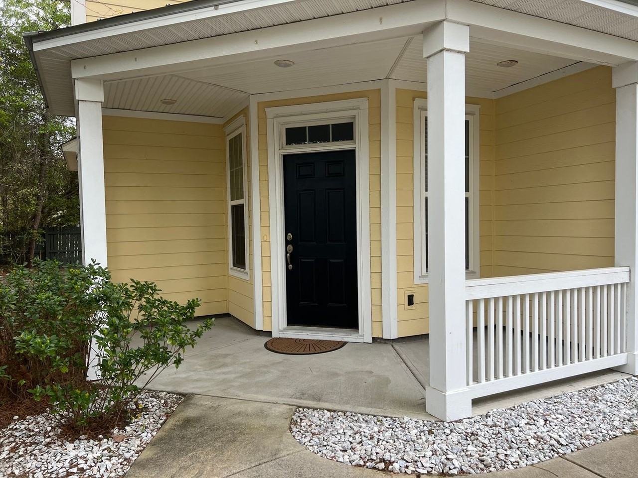 33 Plumgrass St - Photo 3 of 50