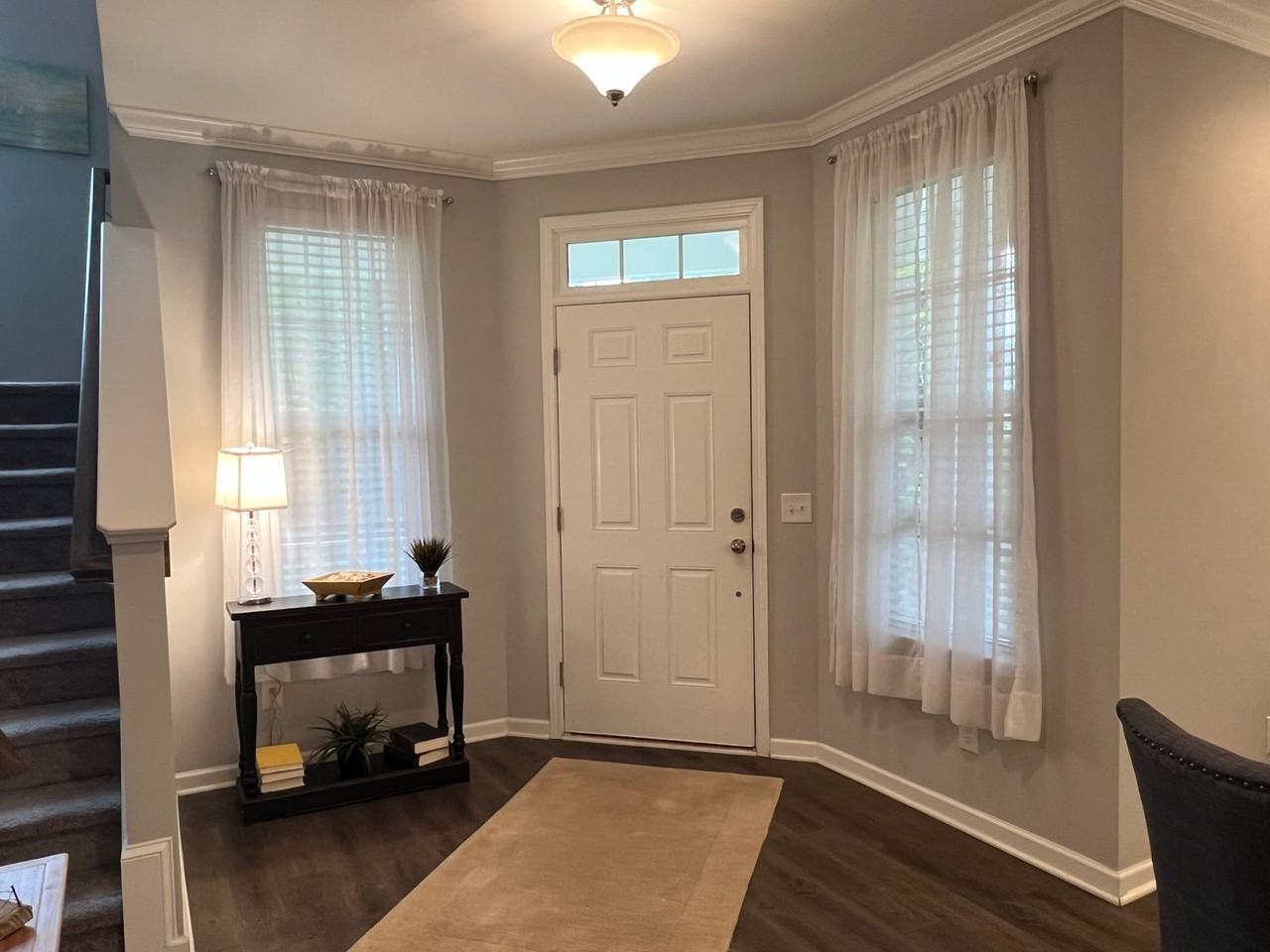 33 Plumgrass St - Photo 5 of 50