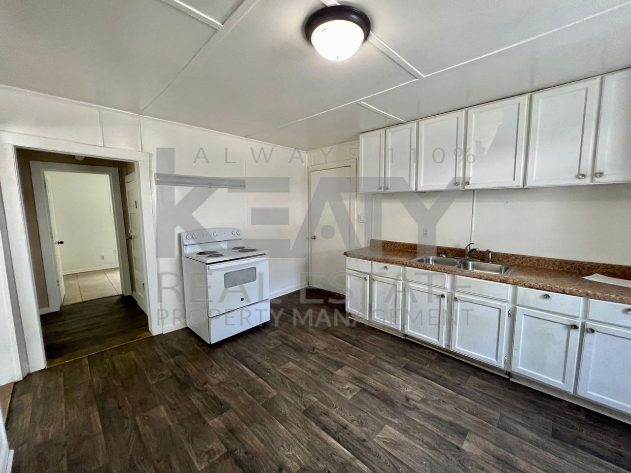 111 Dora St - Photo 5 of 14