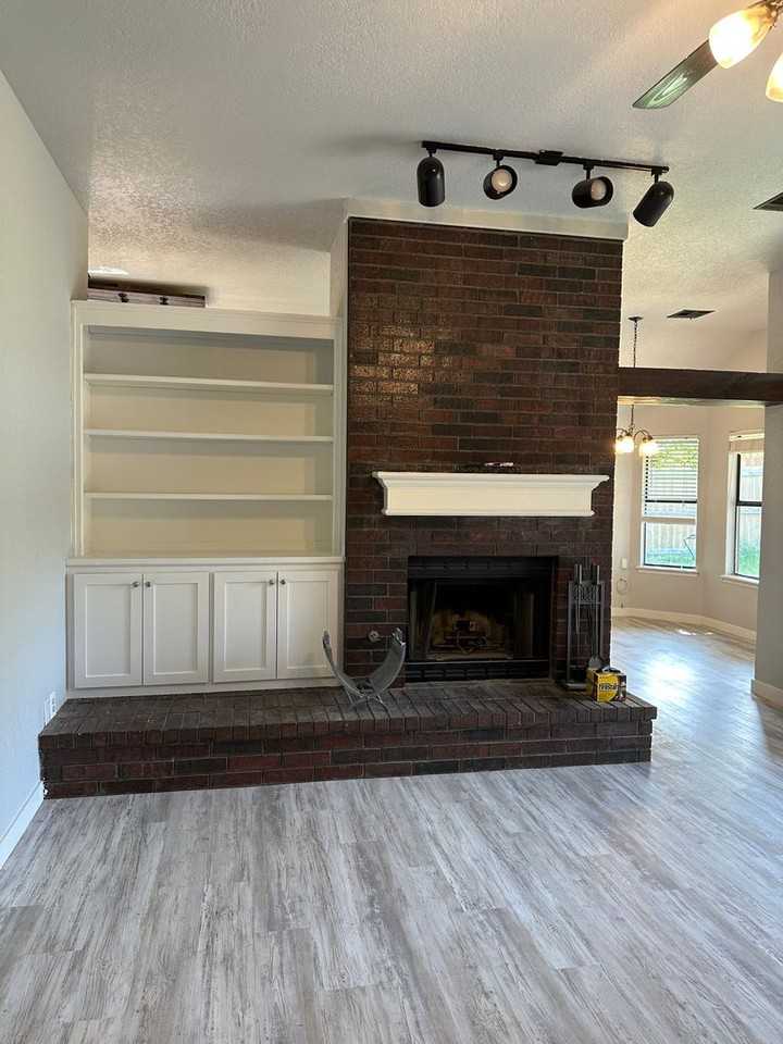 500 Rolling Mdw - Photo 3 of 18