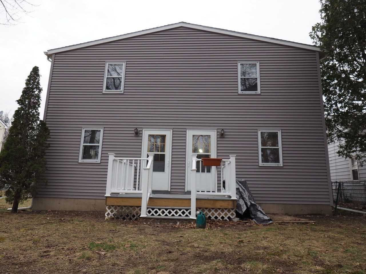 155 Woodbury Rd - Photo 2 of 21