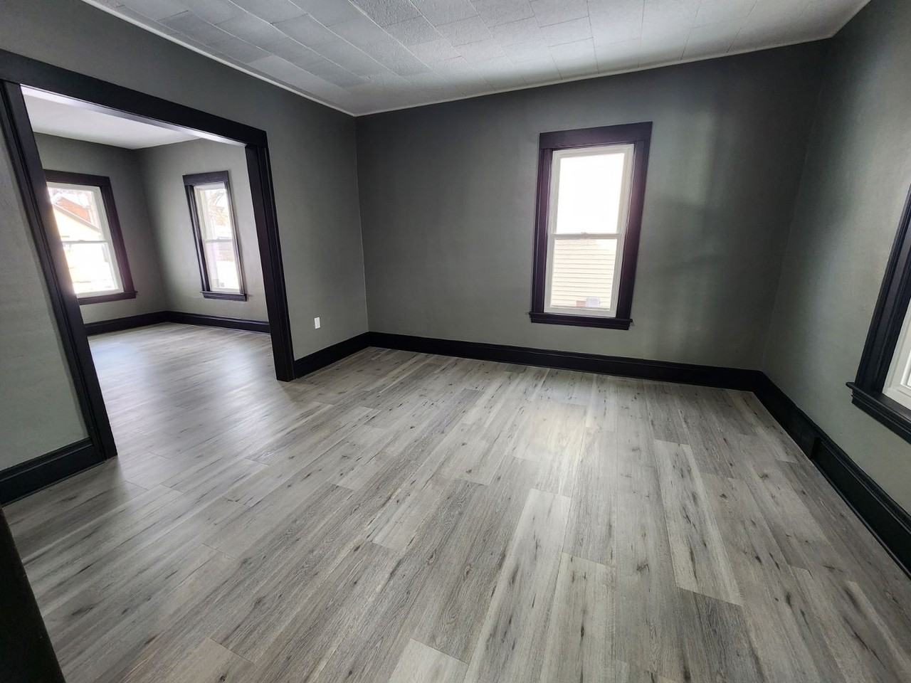 37 Priscilla St - Photo 4 of 15