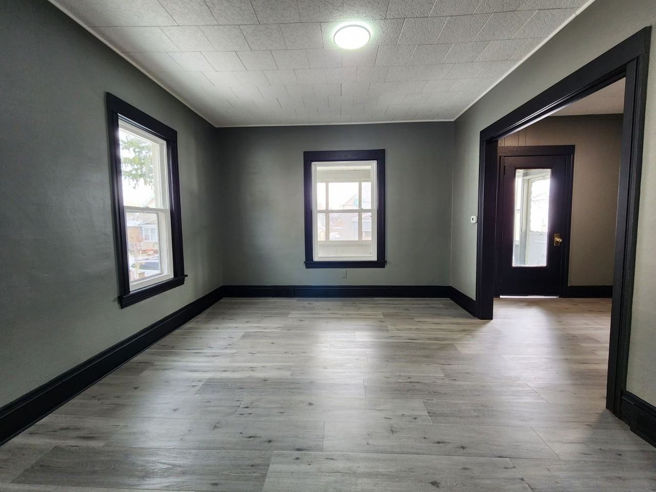 37 Priscilla St - Photo 5 of 15