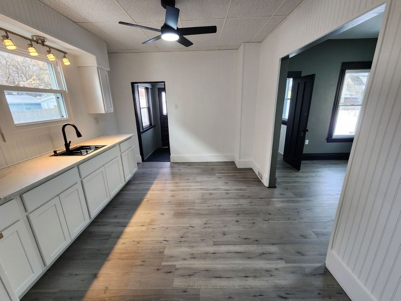 37 Priscilla St - Photo 7 of 15