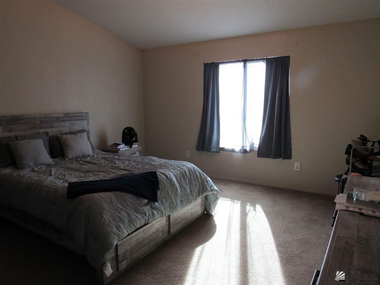 3112 S Melanie Dr - Photo 5 of 7