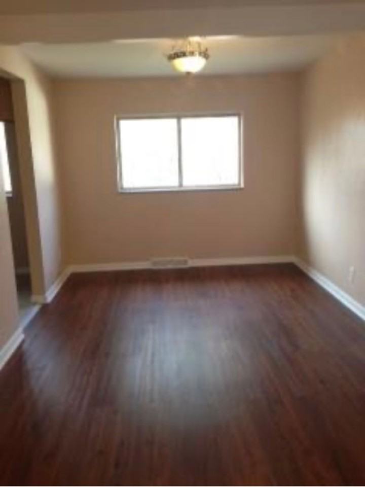 1171 Emerald Rd #4 - Photo 3 of 8