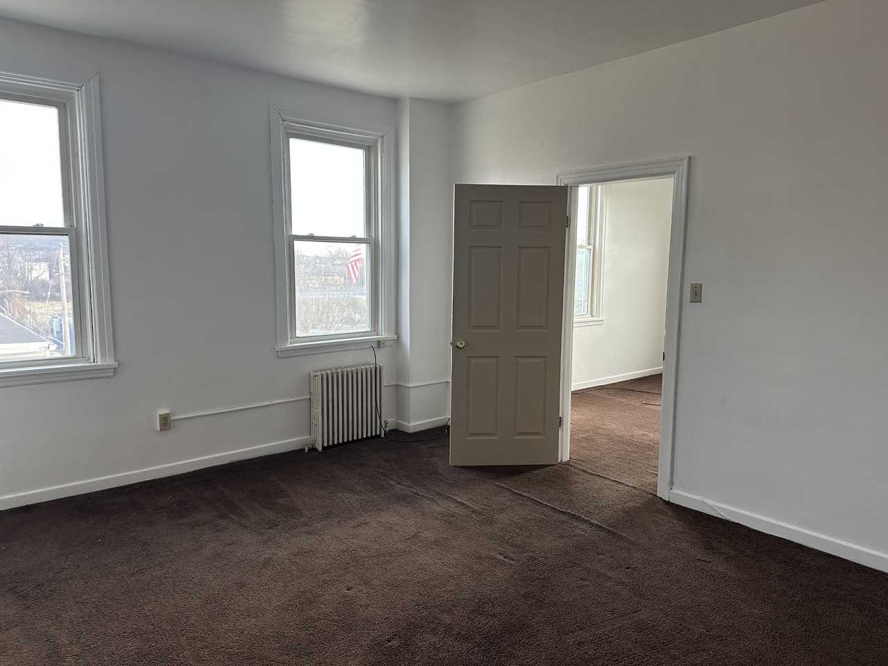101 Miller Ave #2R - Photo 3 of 6