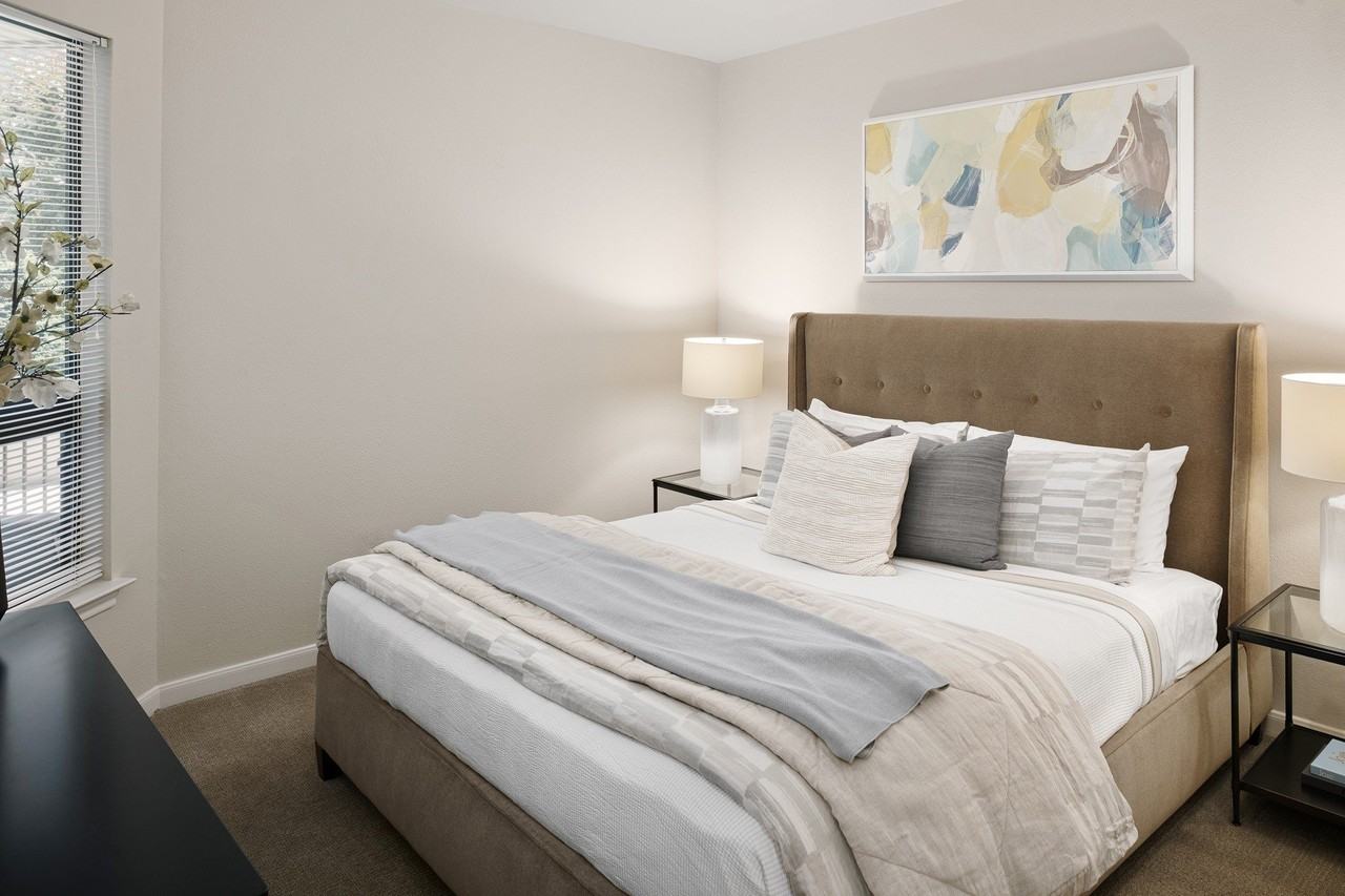 AVE Clifton - Photo 3 of 18