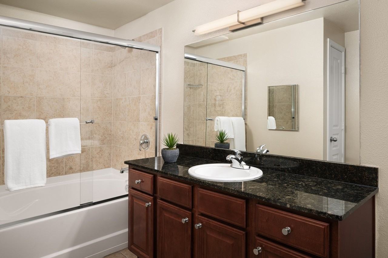 AVE Clifton - Photo 5 of 18