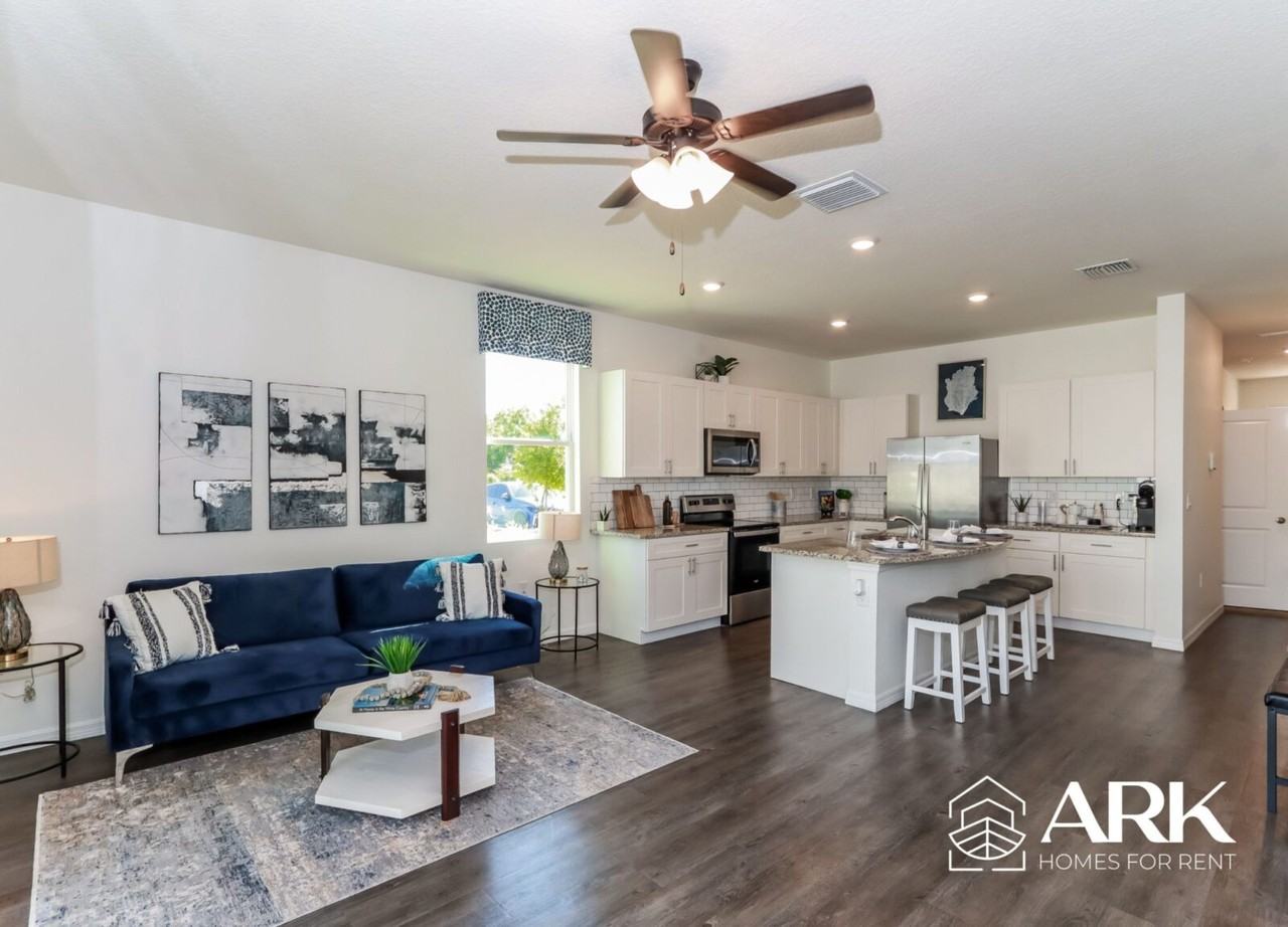 Oak Haven Townhomes - Photo 3 of 28