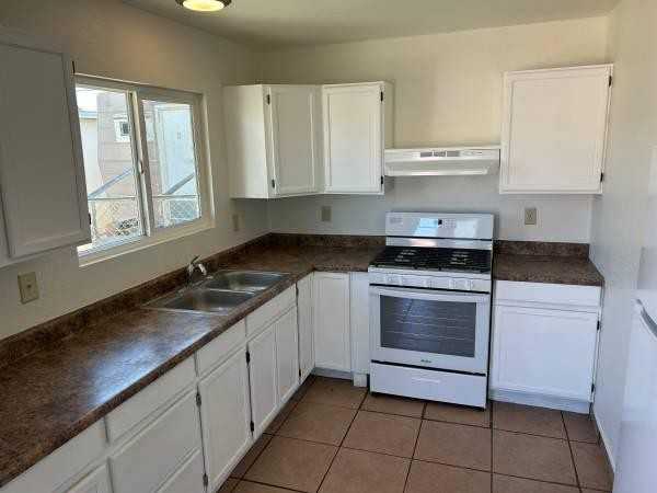 3715 North Stone Avenue - Photo 2 of 5