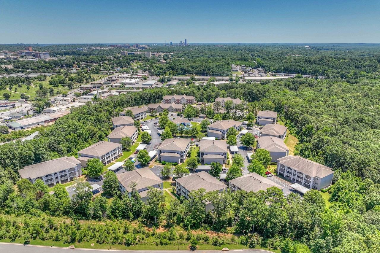 Parham Pointe - Photo 6 of 31