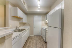 featured image of 1500 Parham Pointe Dr