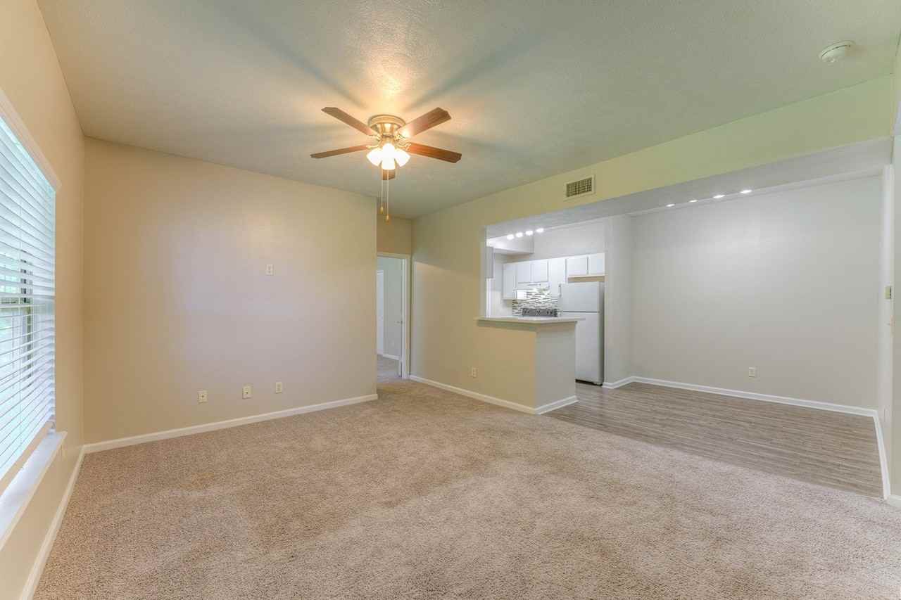 Parham Pointe - Photo 5 of 31