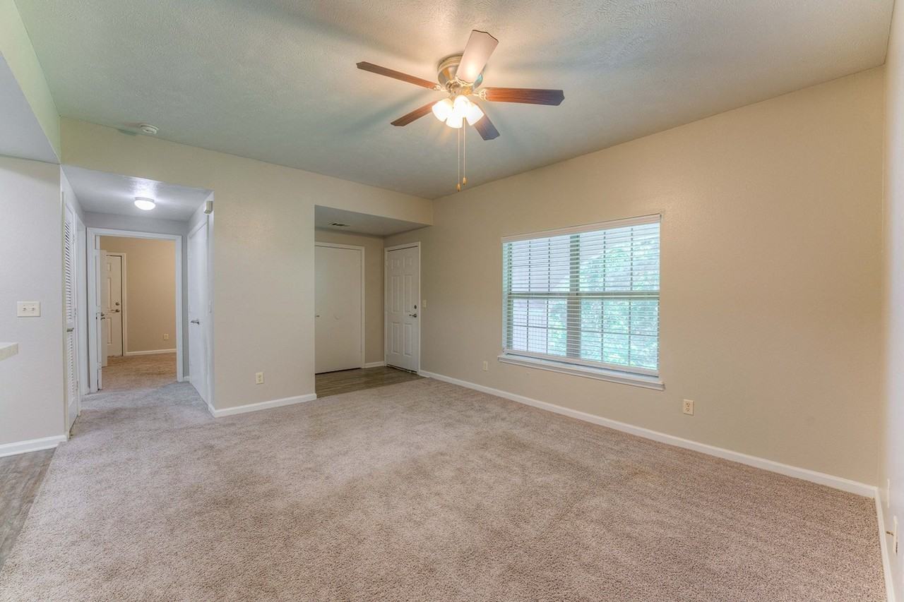 Parham Pointe - Photo 7 of 31