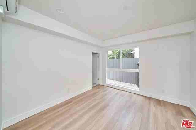 1106 Queen Anne Pl #1106-1-2 - Photo 2 of 8