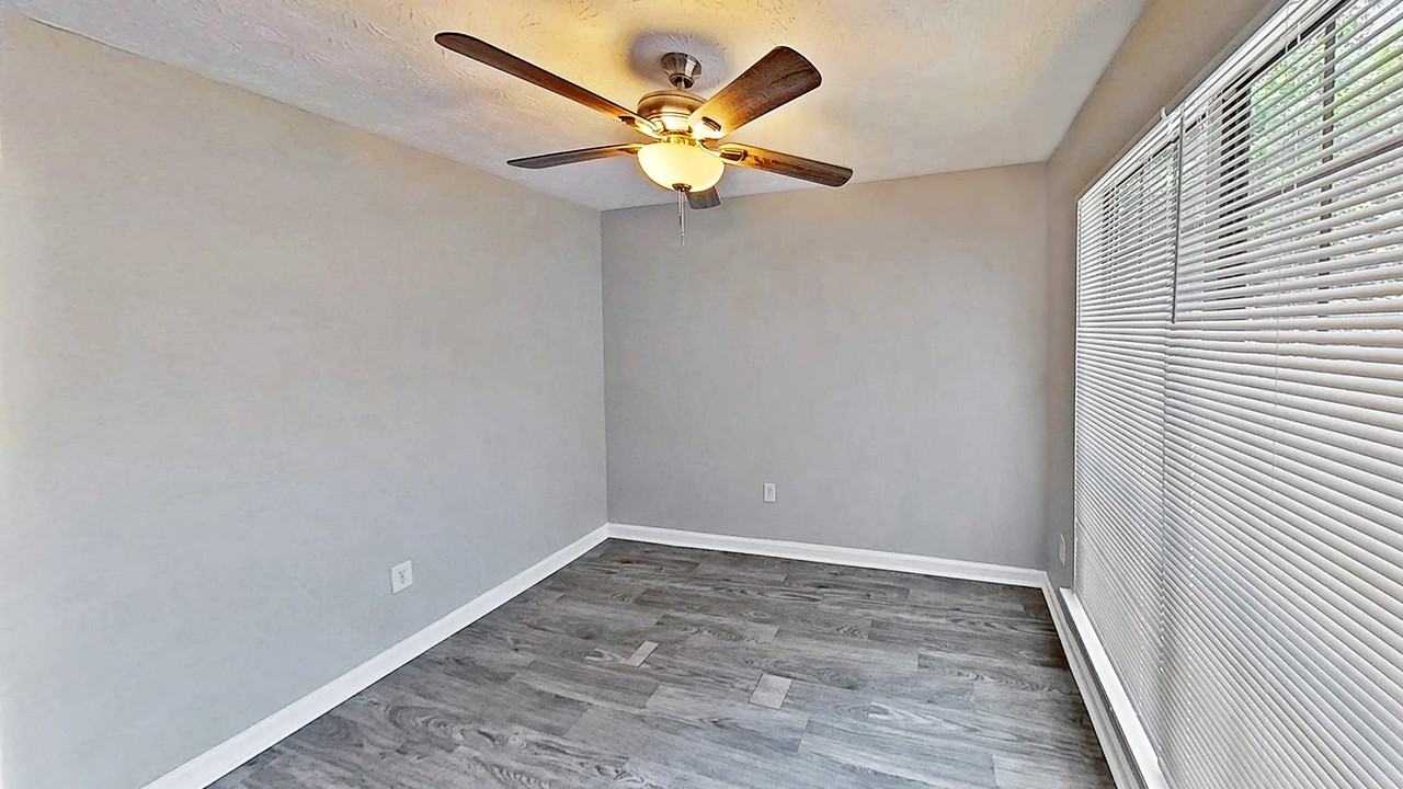 Alden Dr & Thomas Rd #2C - Photo 6 of 20