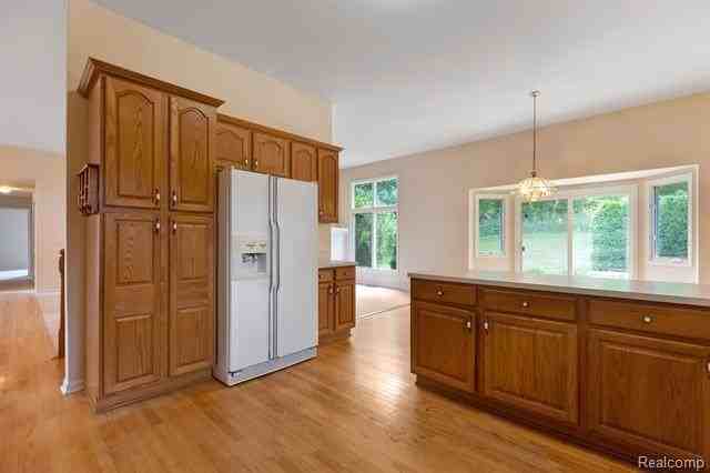 71064 Burlison Ln - Photo 6 of 48