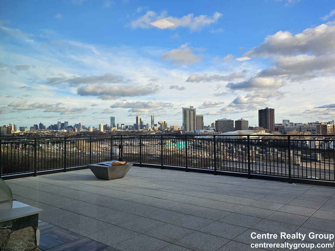 Lincoln St - Photo 4 of 28