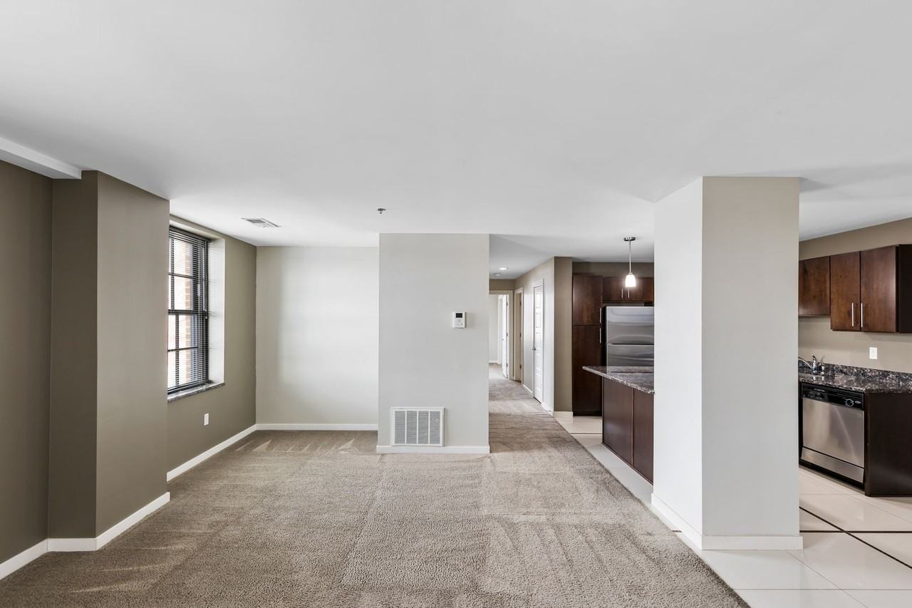 The Durant - Photo 7 of 26