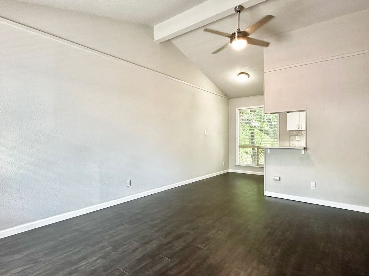 Zilker Place - Photo 2 of 14