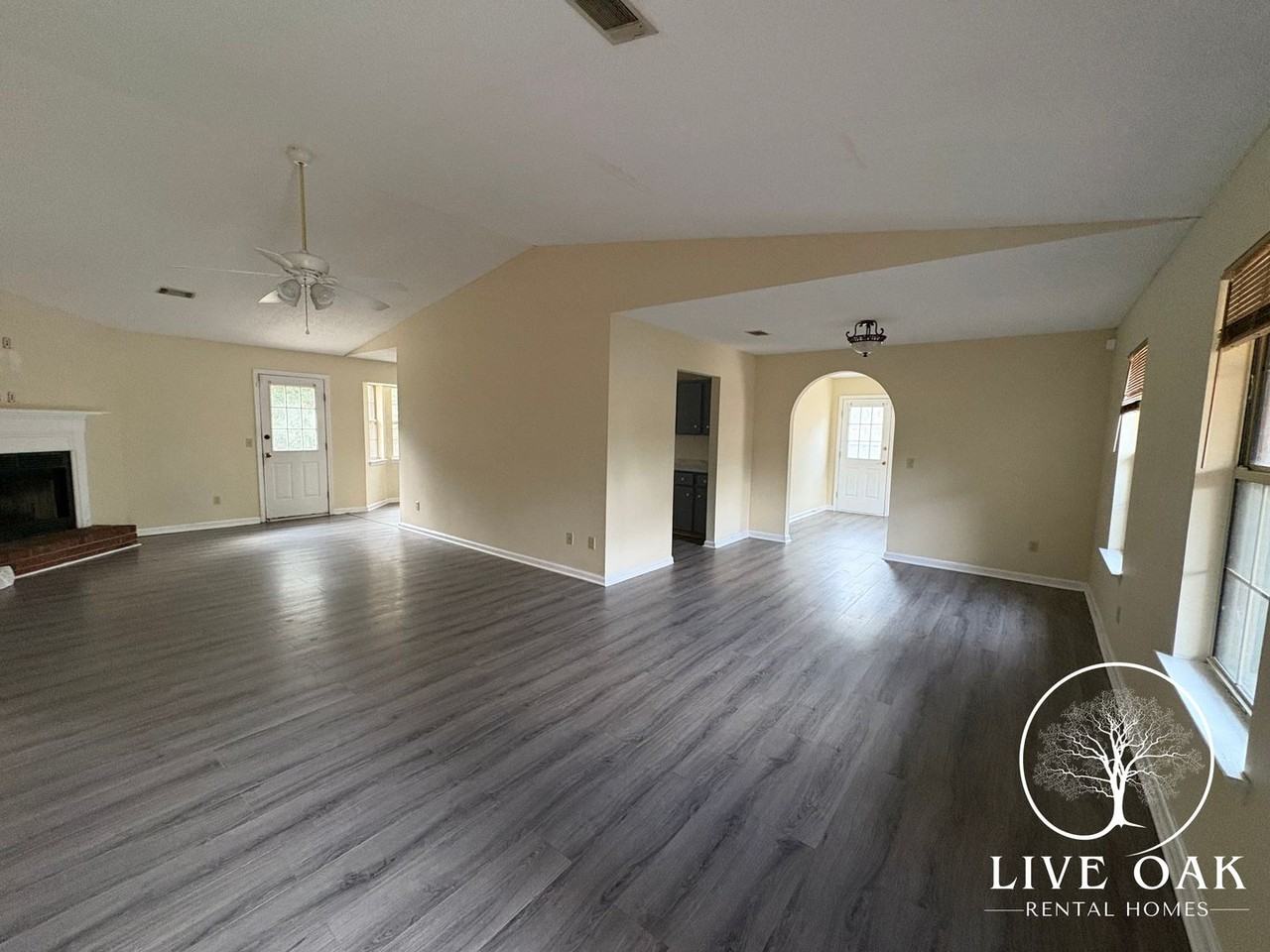 1478 Enterprise Dr - Photo 3 of 13