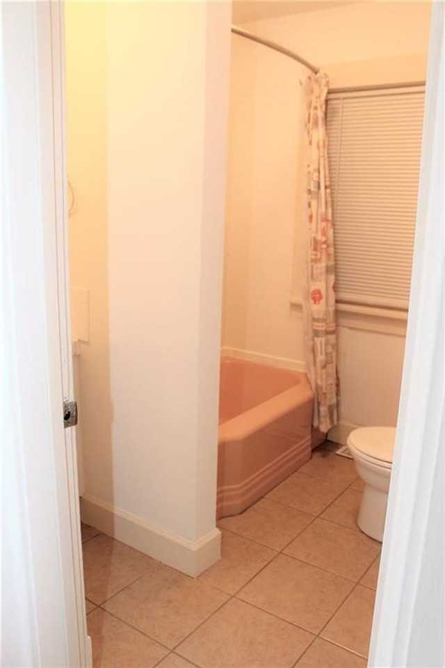 1520 D Ave Ne - Photo 5 of 9