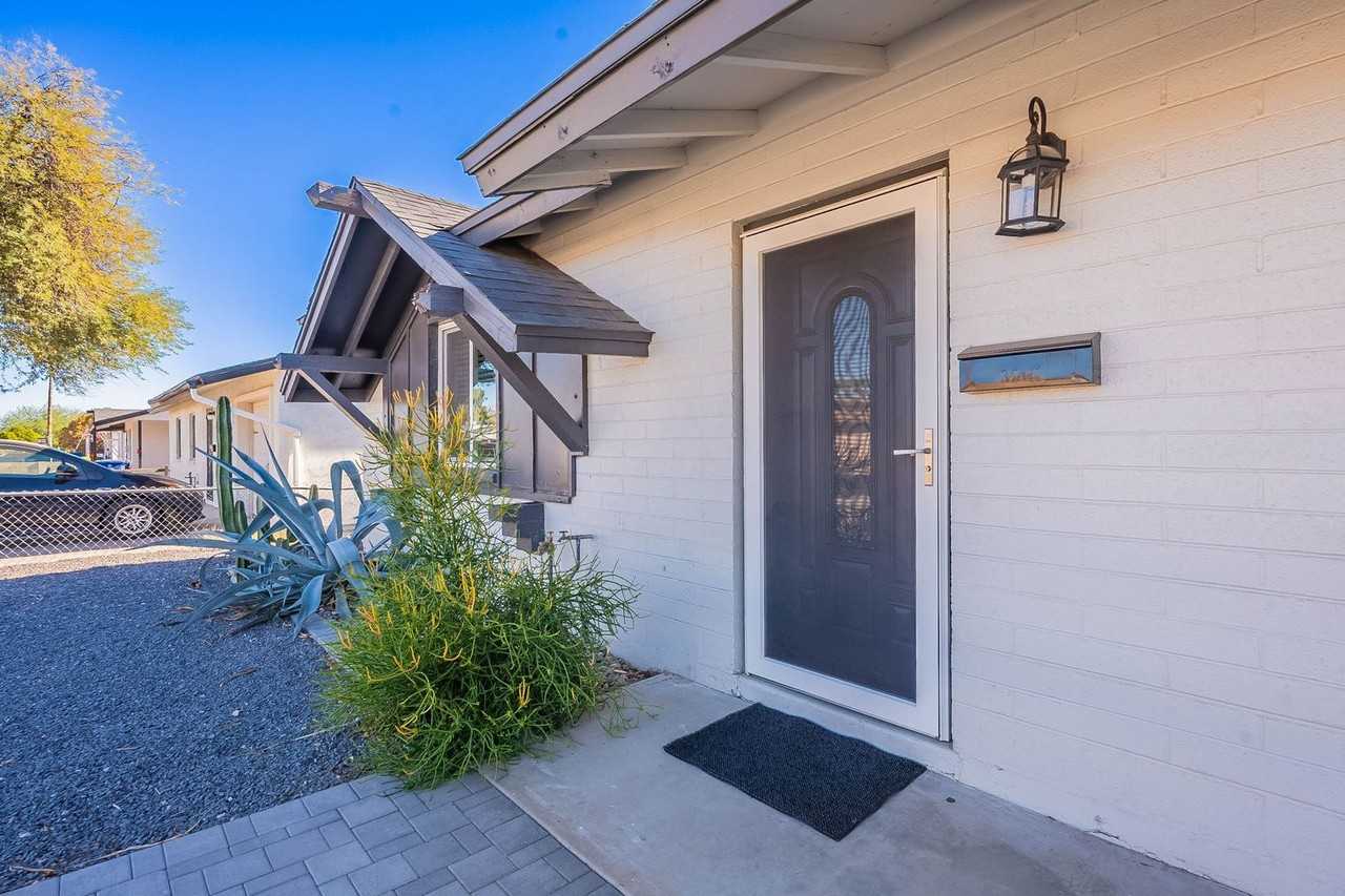 605 E Papago Dr - Photo 3 of 41