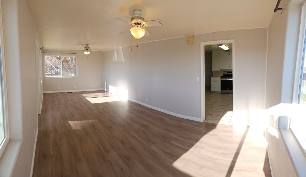 445 Stegelmeier Ln - Photo 4 of 11