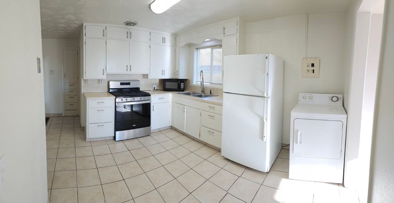 445 Stegelmeier Ln - Photo 7 of 11