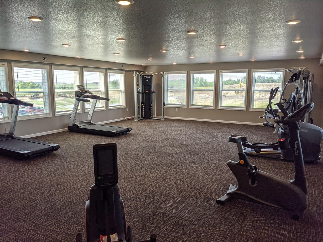 2575 Cedar Avenue North - Photo 3 of 30