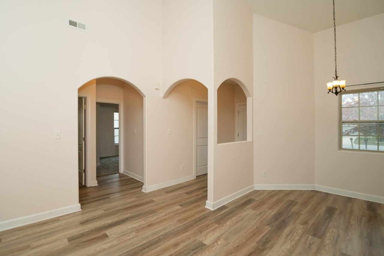 1588 1588 E. 56th Place - Photo 4 of 38