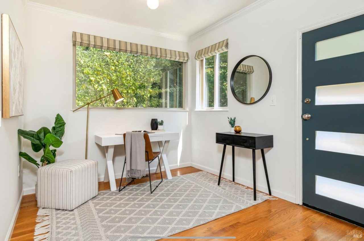 7 Wolfe Ave #A - Photo 3 of 5