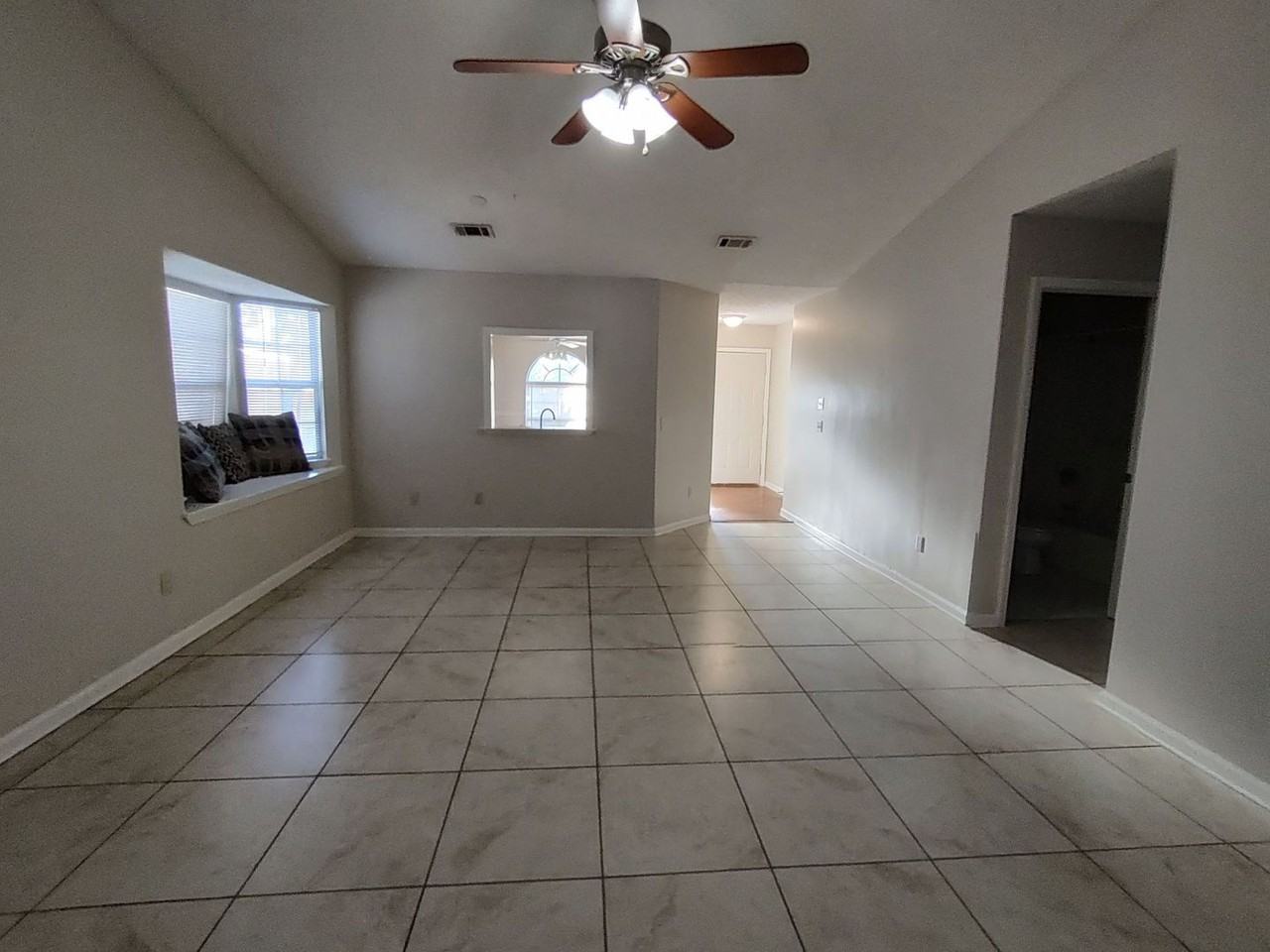 1604 Vecuna Cir - Photo 6 of 13
