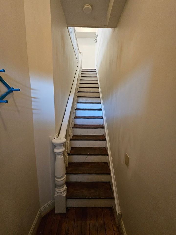 2111 E Marshall St - Photo 2 of 11