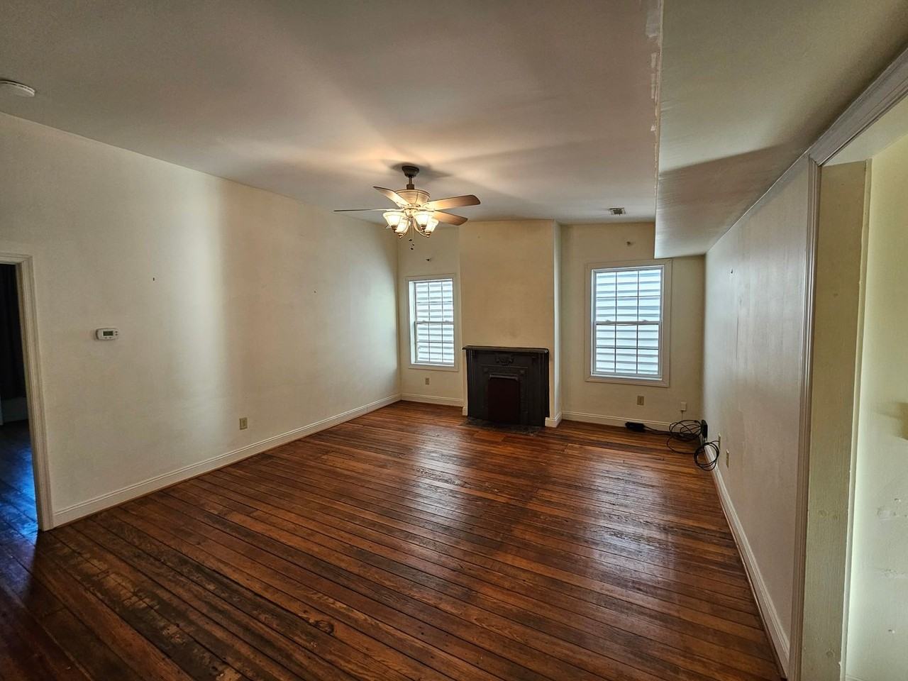 2111 E Marshall St - Photo 3 of 11