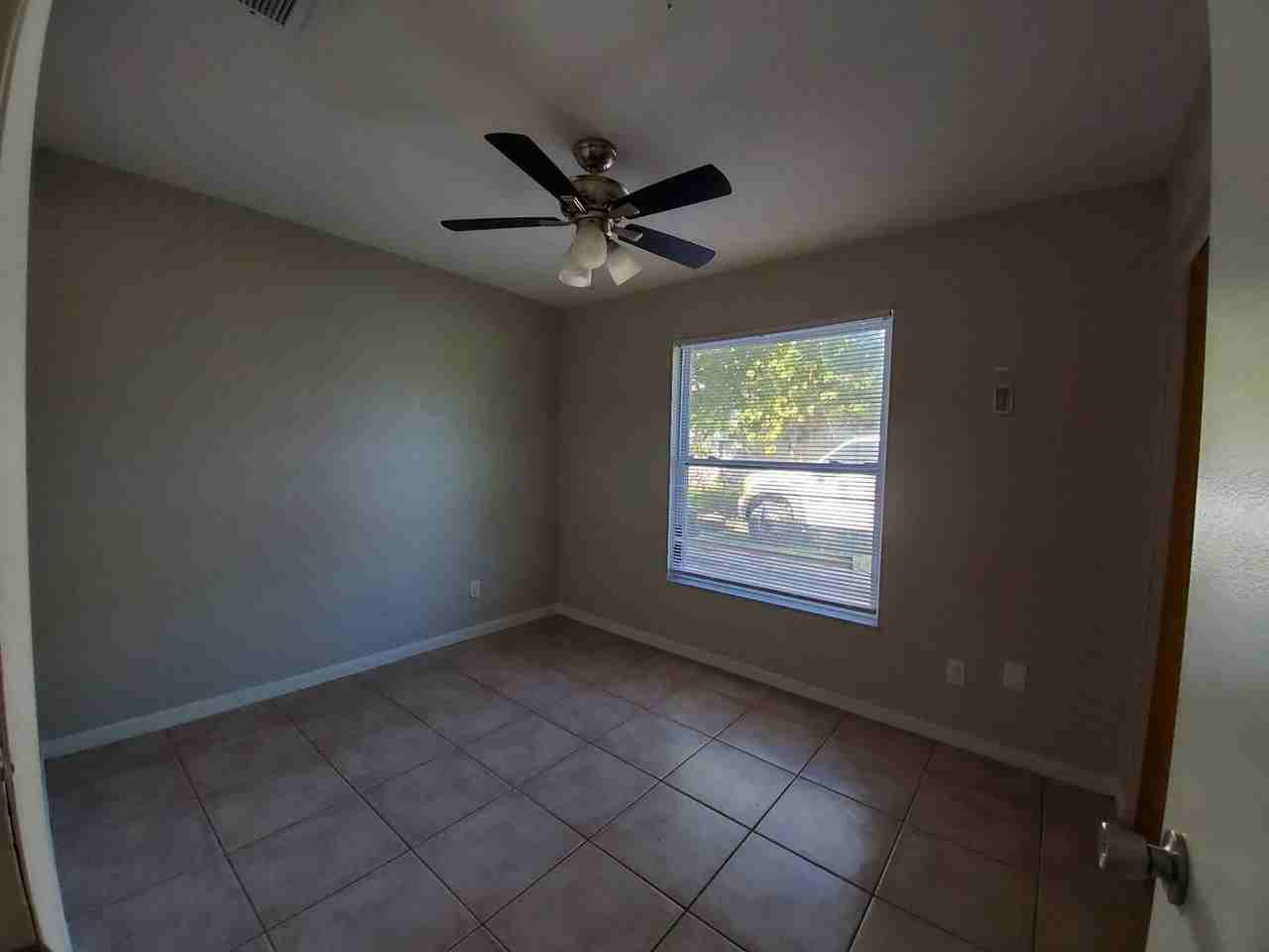 5443 Avenue E - Photo 2 of 14