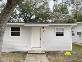 featured image of 792 Navy St Apt D #Apt D