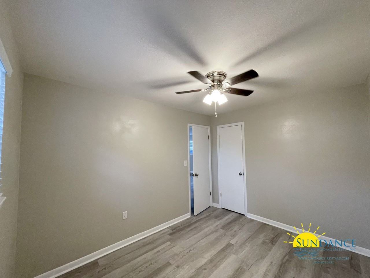 792 Navy St Apt D - Photo 6 of 14