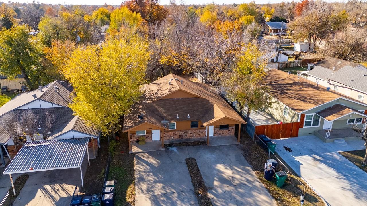 2214 Sw 30th St - Photo 2 of 18