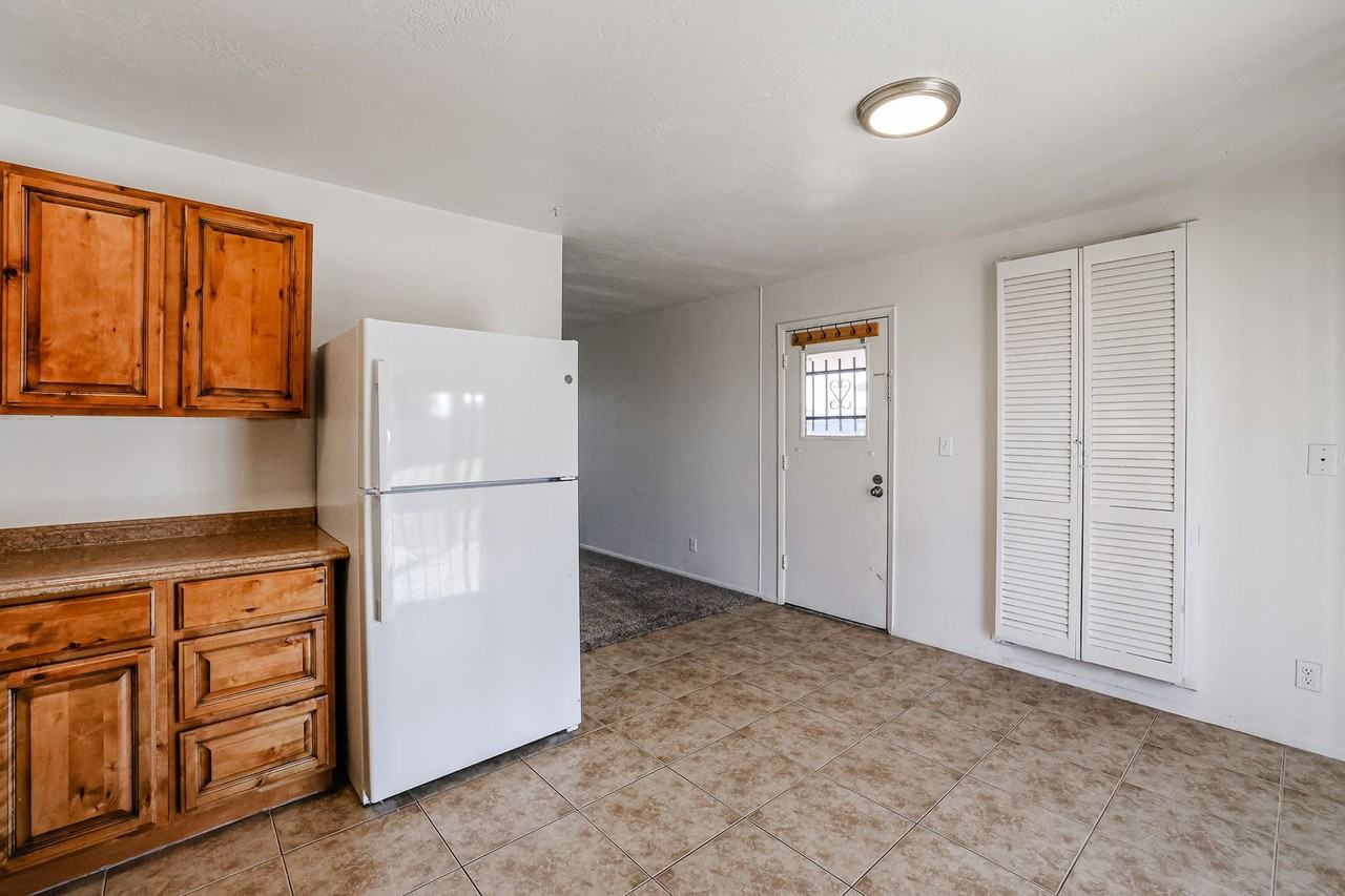 7209 W Ironwood Dr - Photo 2 of 14