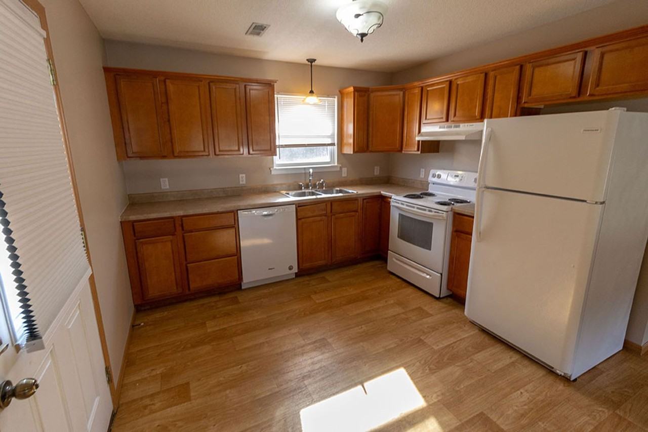 1542 Florence Dr - Photo 5 of 22