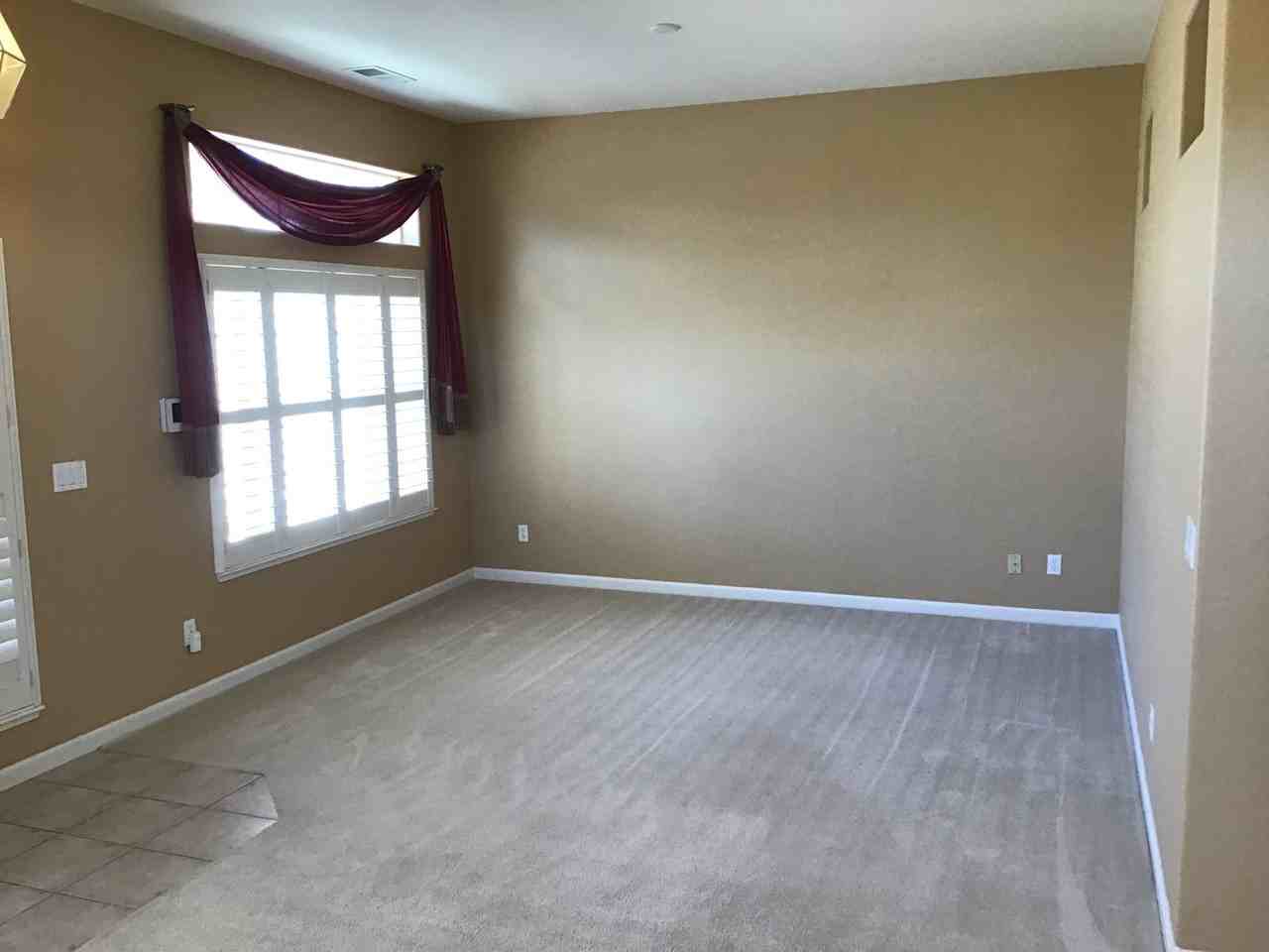 358 Hidden Oaks Dr - Photo 3 of 26