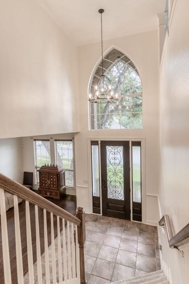 1306 Charlisas Way - Photo 2 of 41