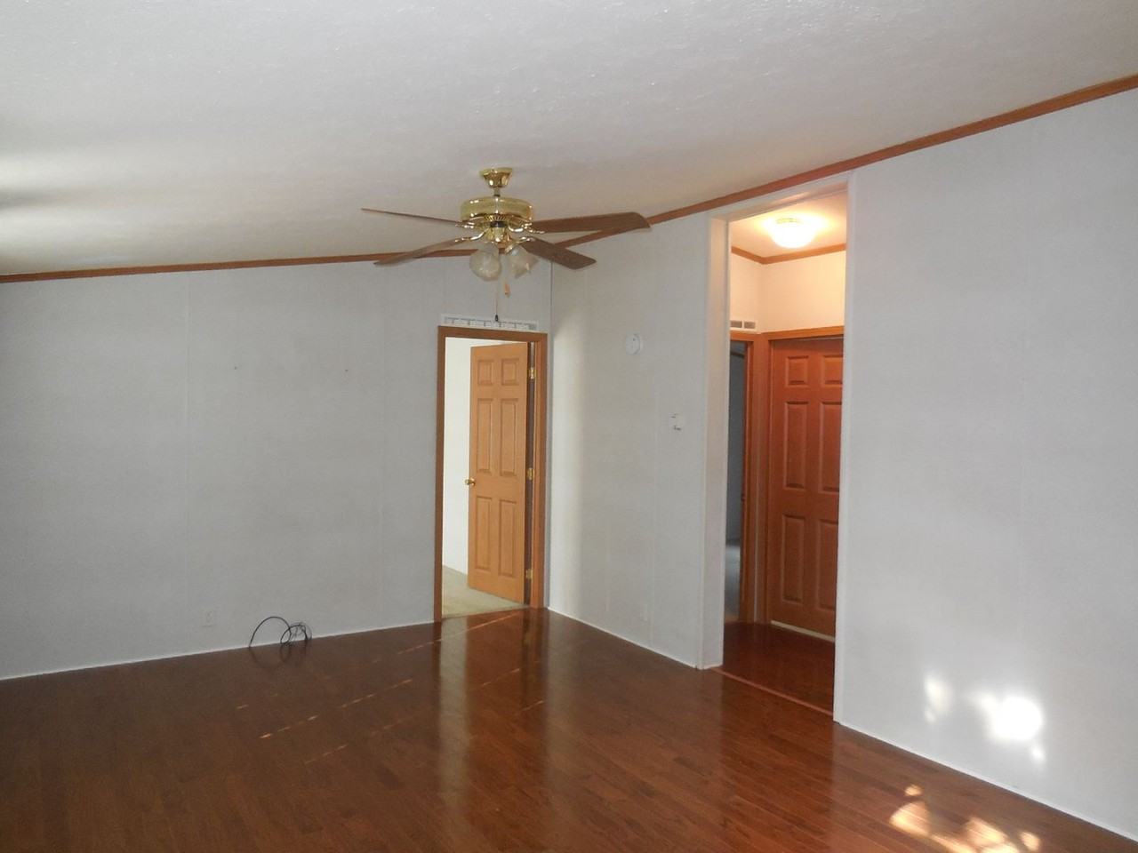 600 Ostle Dr - Photo 2 of 18